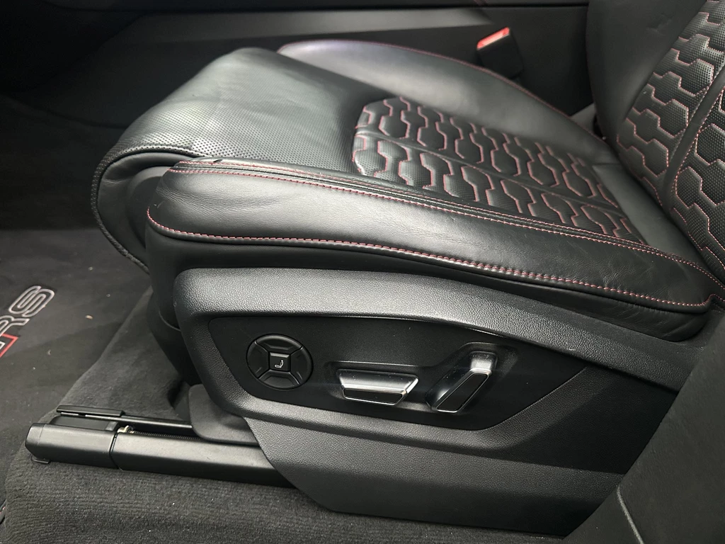 Audi RSQ8 – foto 18