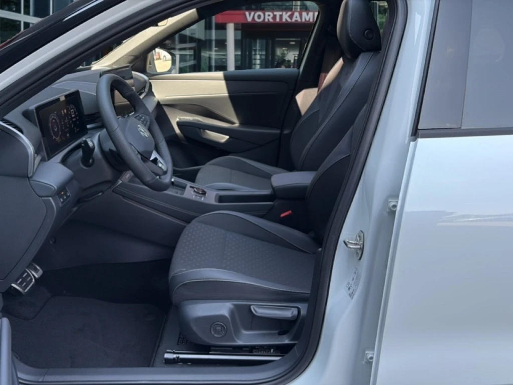 Volkswagen T-Roc – foto 12