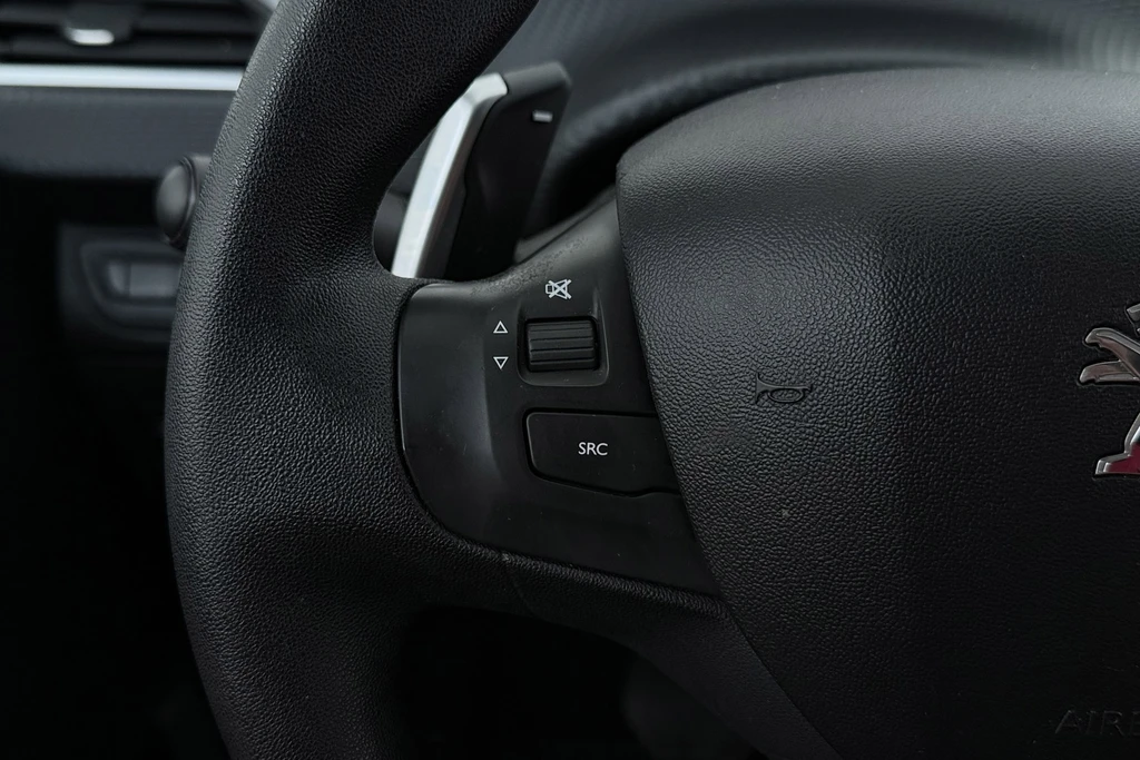 Peugeot 208 – foto 29