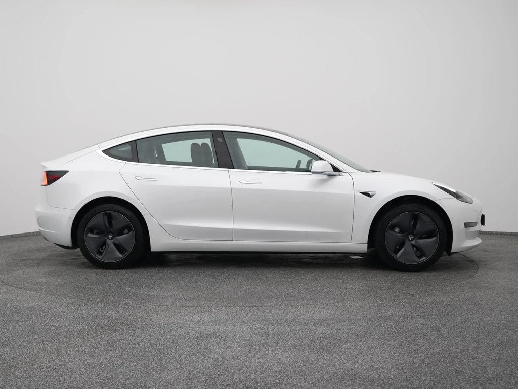 Tesla Model 3 – foto 12
