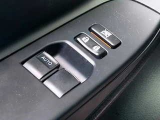 Toyota Yaris – thumbnail 33