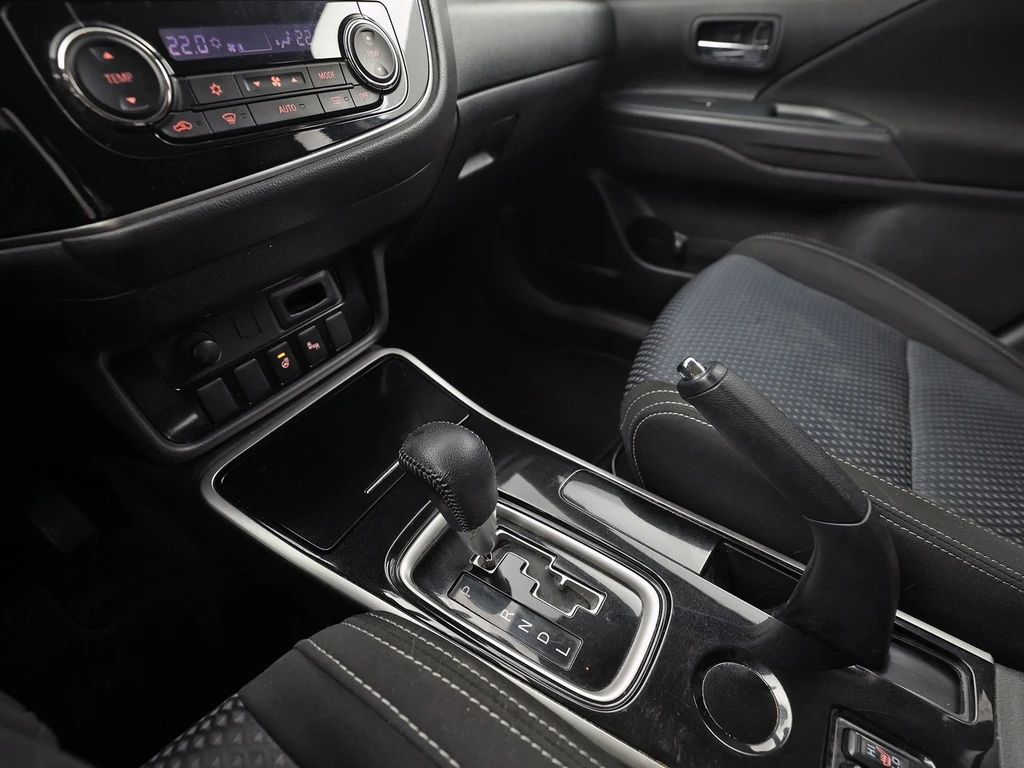 Mitsubishi Outlander Sport – foto 12