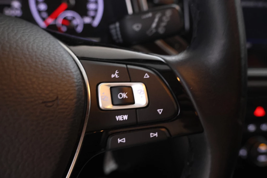 Volkswagen T-Roc – foto 18