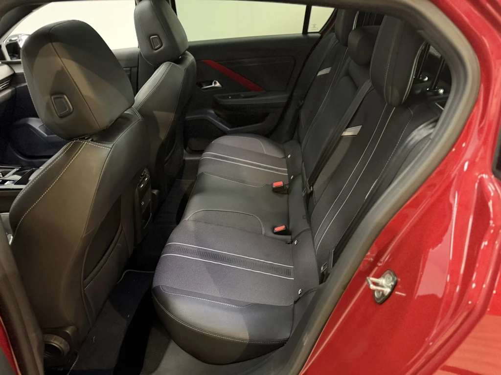 Opel Astra – foto 32