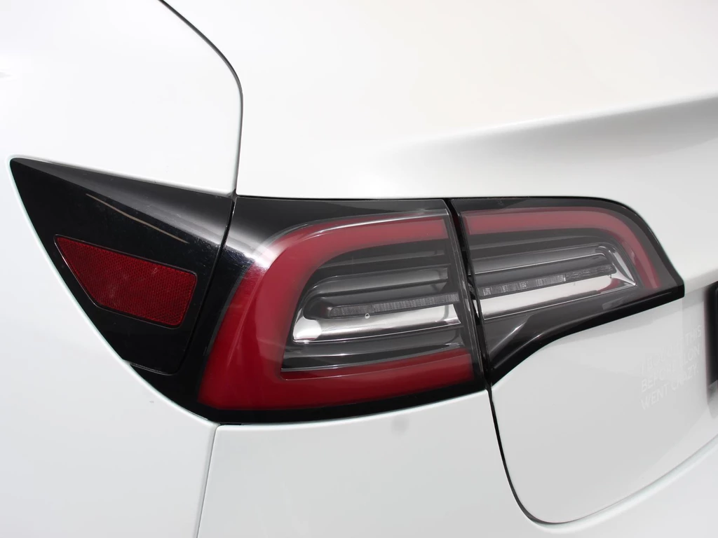 Tesla Model 3 – foto 11