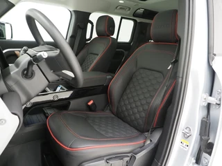 Land Rover Defender – thumbnail 9