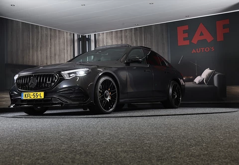Mercedes-Benz E-klasse 300 e AMG 53 Look / HYPERSCREEN / Acc / Memory / Elek Stoelen / 360 Camera / Dode Hoek / Open Pano / 21 Inc