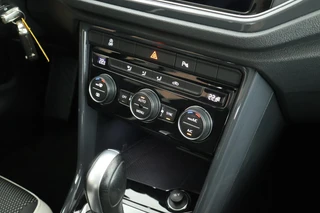 Volkswagen T-Roc – thumbnail 32