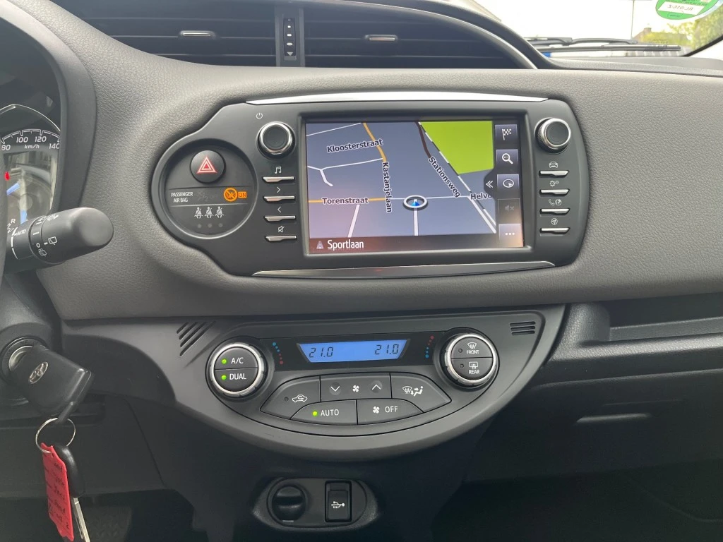 Toyota Yaris – foto 9