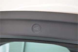 Tesla Model Y – thumbnail 32