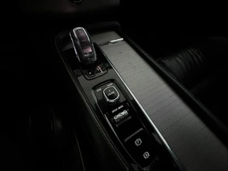 Volvo XC90 – thumbnail 24