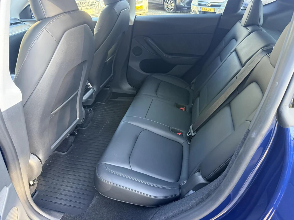 Tesla Model Y – foto 11