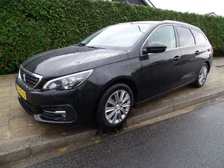 Peugeot 308 – thumbnail 1