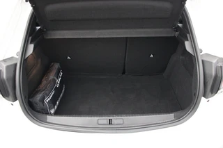 Peugeot 208 – thumbnail 18