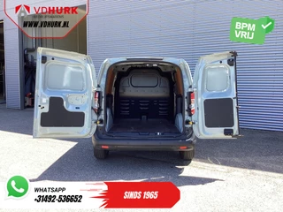 Ford Transit Courier – thumbnail 8