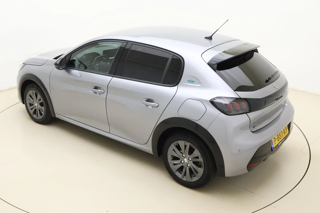 Peugeot e-208 – foto 3