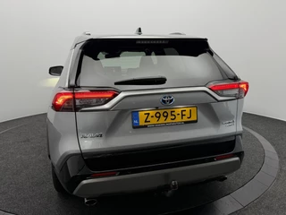 Toyota RAV4 – thumbnail 4