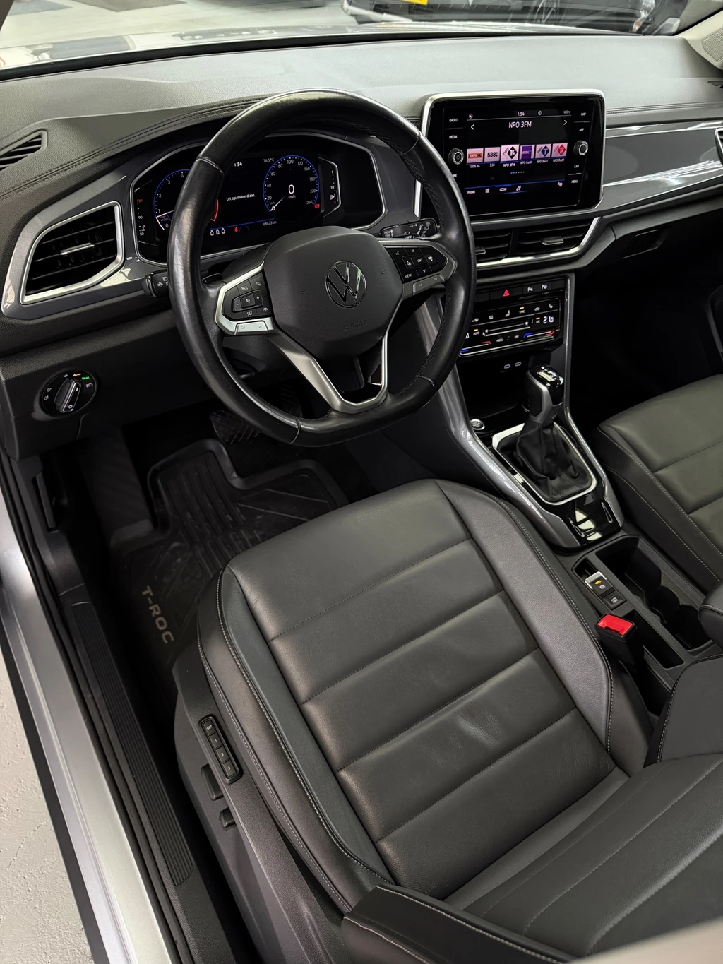 Volkswagen T-Roc – foto 12