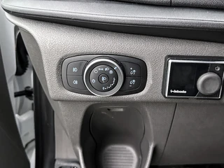 Ford Transit Custom – thumbnail 32