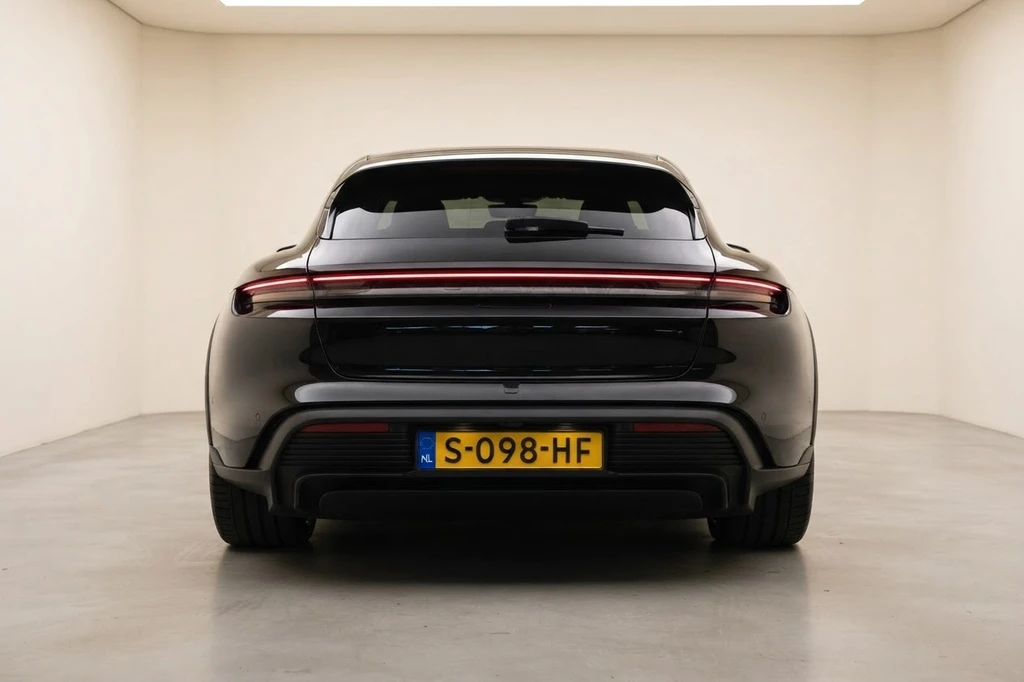 Porsche Taycan – foto 3
