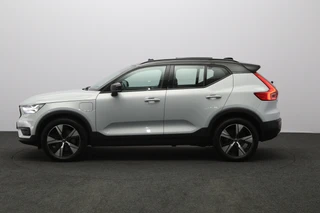 Volvo XC40 – thumbnail 2