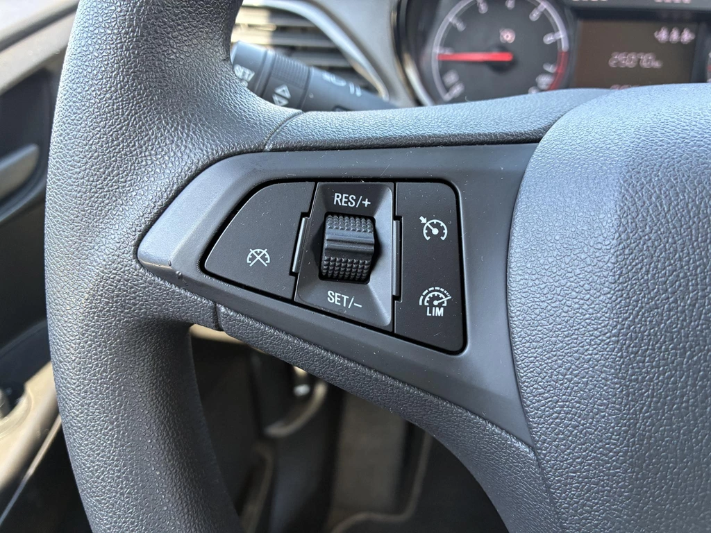 Opel KARL – foto 11