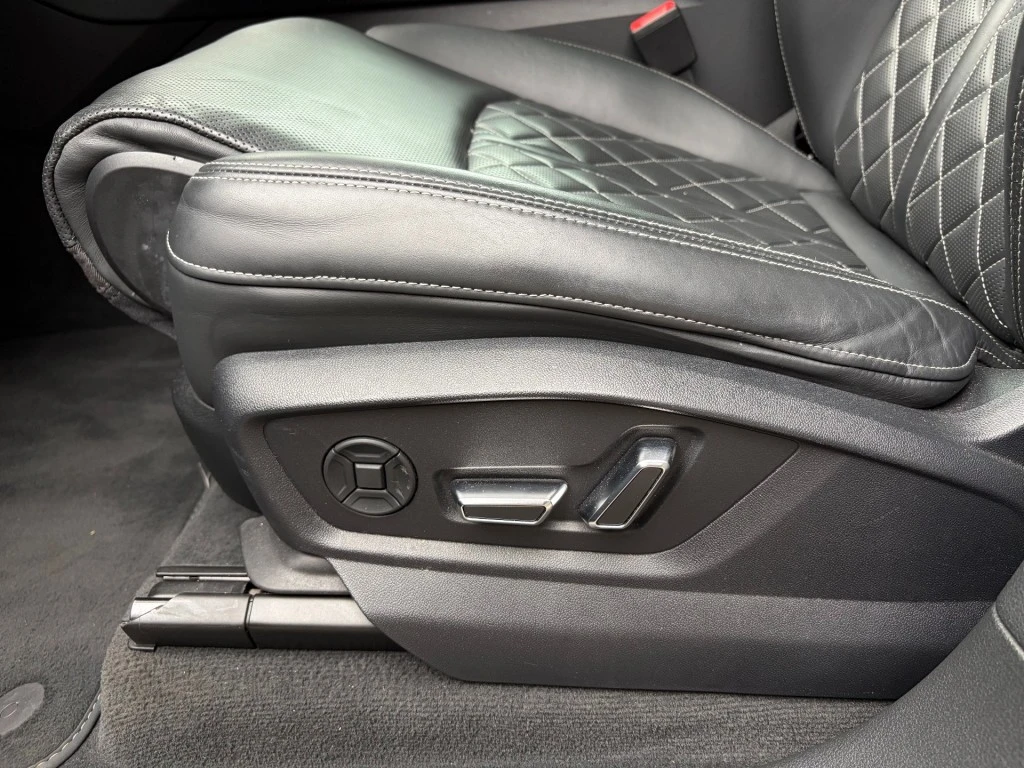 Audi SQ8 – foto 17
