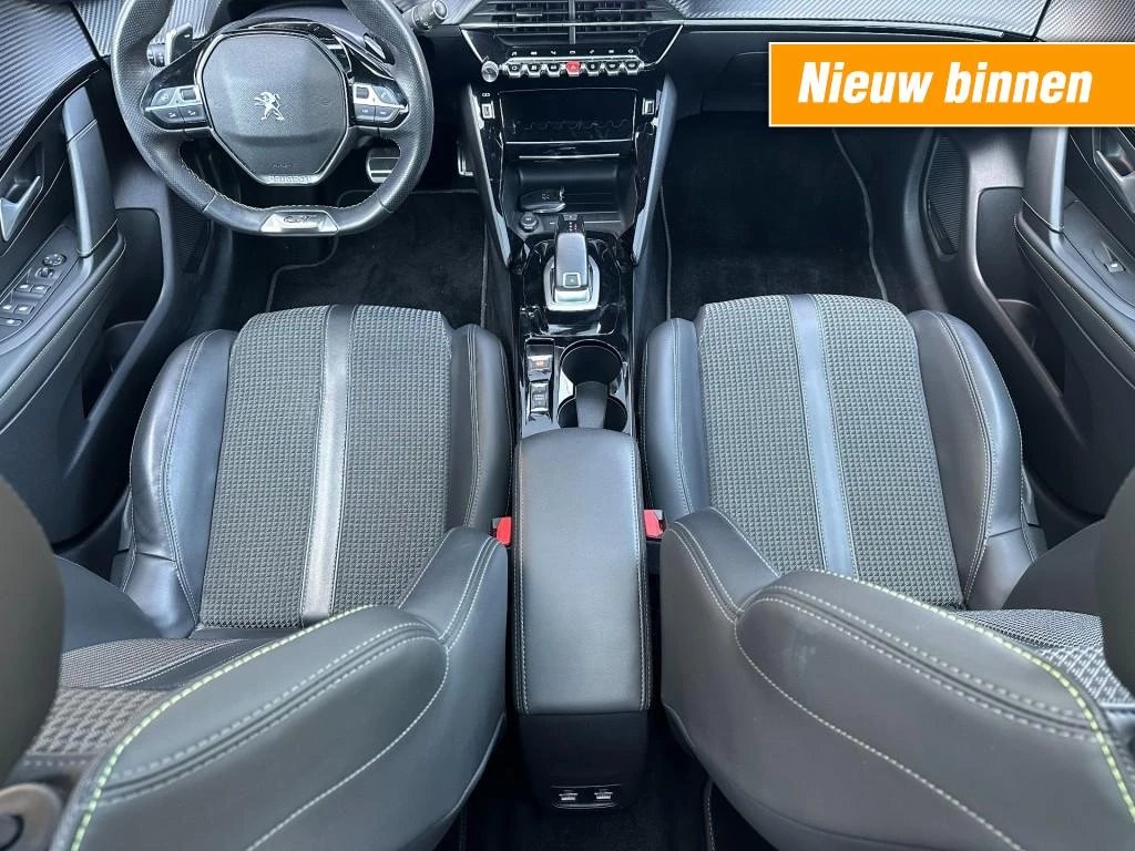 Peugeot 208 – foto 18