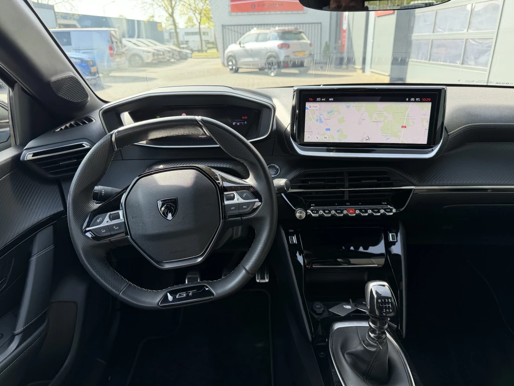 Peugeot 208 – foto 14