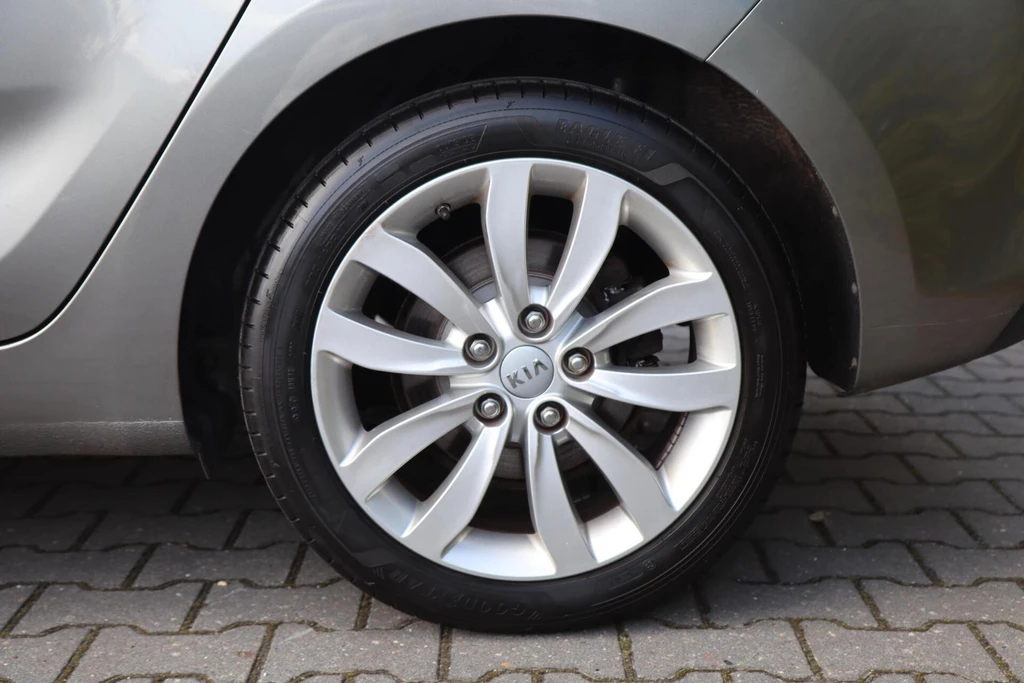 Kia Carens – foto 72