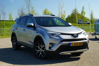 Toyota RAV4 – thumbnail 5