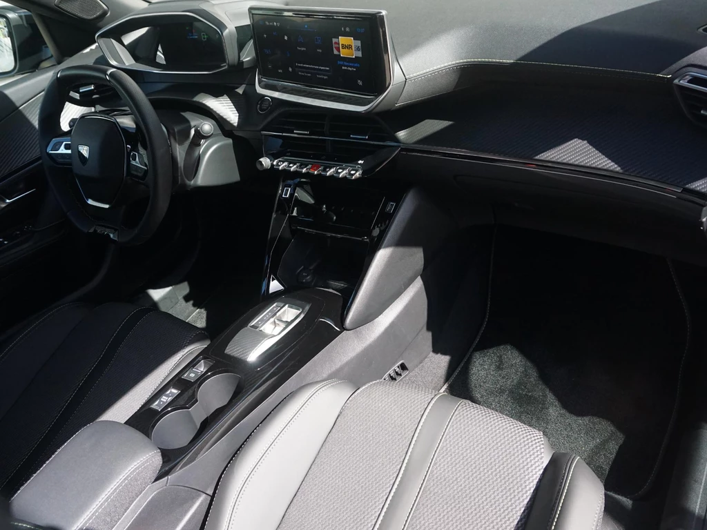Peugeot e-2008 – foto 10