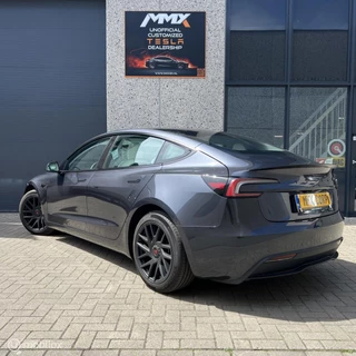Tesla Model 3 – thumbnail 3