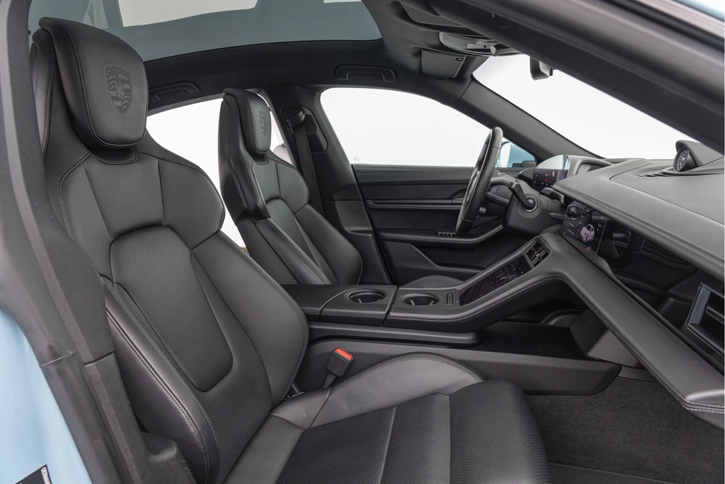 Porsche Taycan – foto 12