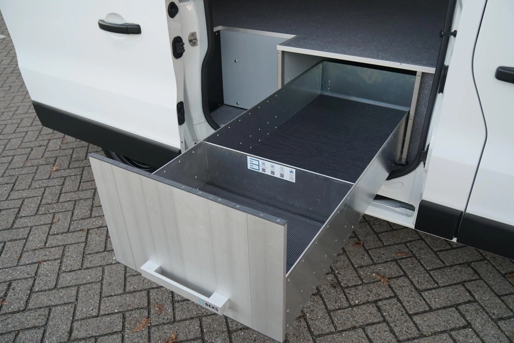 Nissan NV300 – foto 16