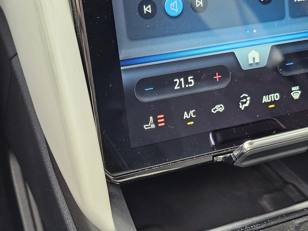 Ford Explorer – foto 24