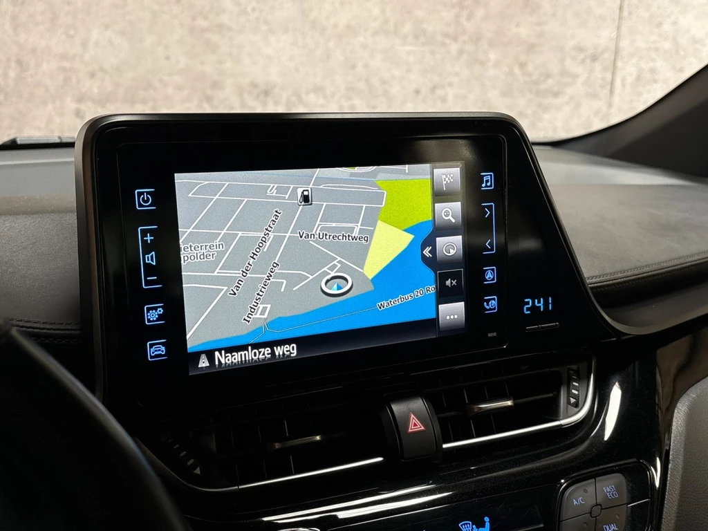 Toyota C-HR – foto 8