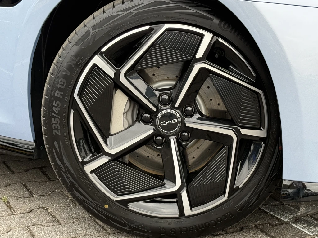 BYD SEAL – foto 9