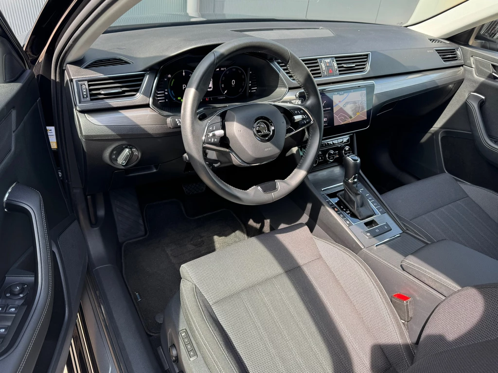 Škoda Superb – foto 8