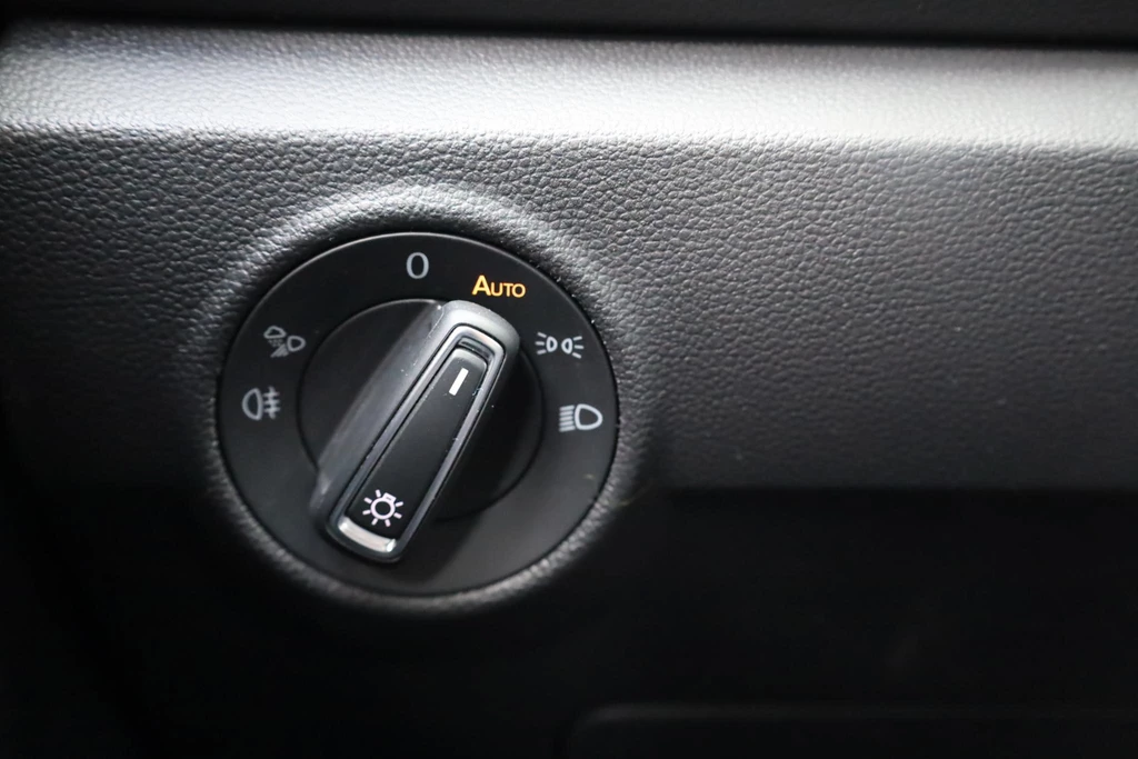 Volkswagen T-Roc – foto 12