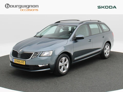 Škoda Octavia Combi 1.5 TSi 150 Pk Automaat Style | Trekhaak | Cruise Control | Stoelverwarming | Camera | CarPlay | Climatronic | 16 Inch | 78.869 Km !!