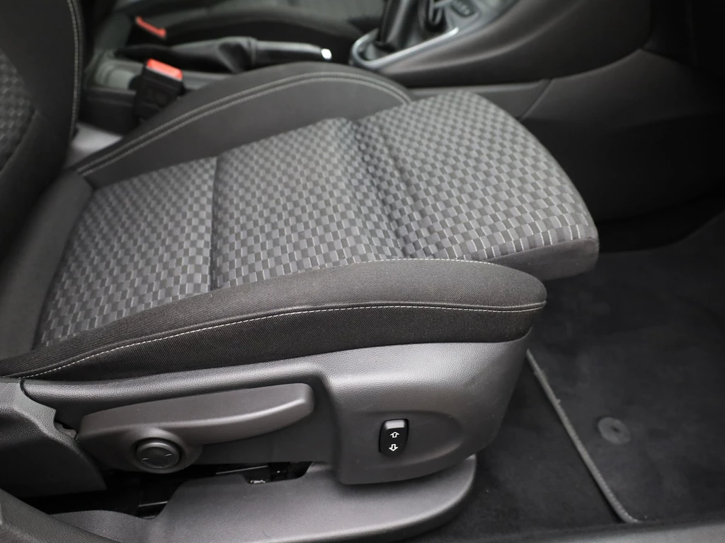 Opel Astra – foto 31