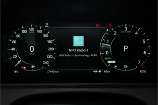 Land Rover Range Rover Velar – thumbnail 24