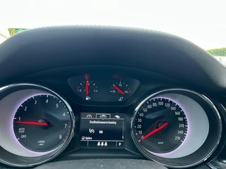 Opel Insignia – thumbnail 16
