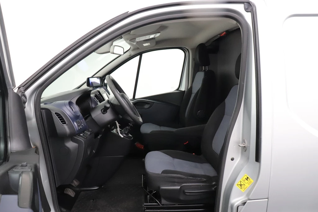 Opel Vivaro – foto 9