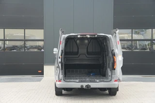 Ford E-Transit Custom – thumbnail 10
