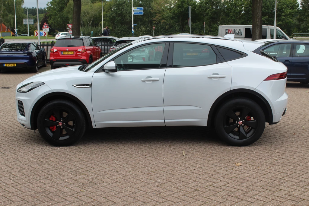 Jaguar E-PACE – foto 2