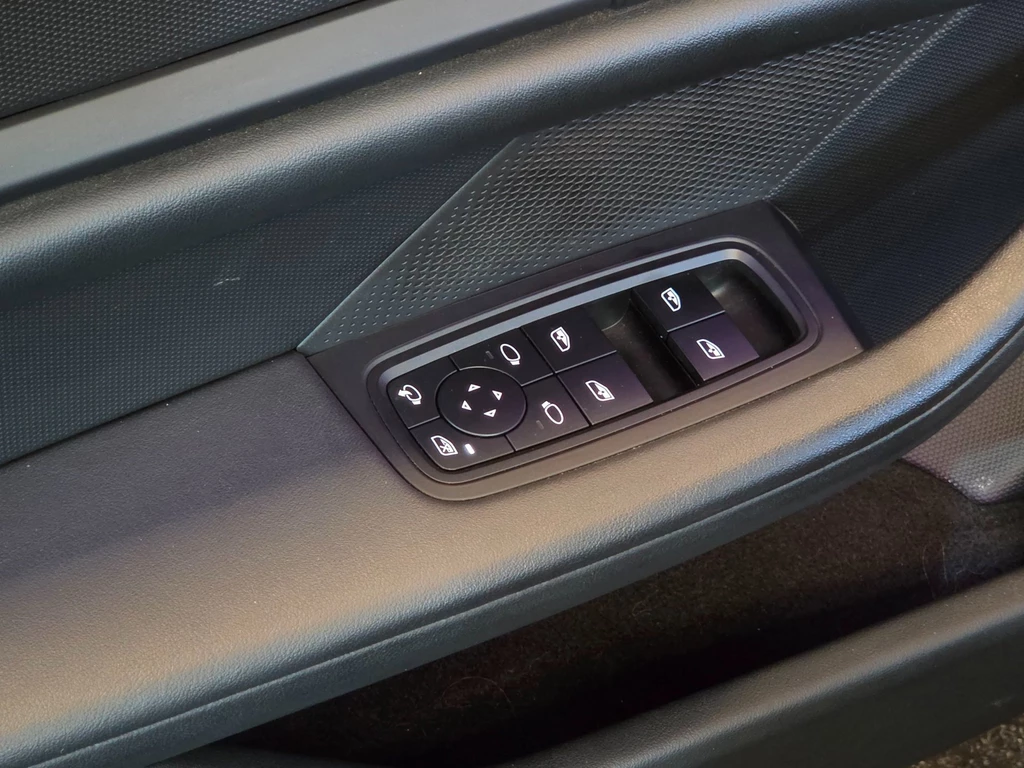 Porsche Taycan – foto 17