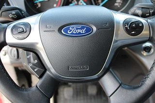 Ford Kuga – thumbnail 16