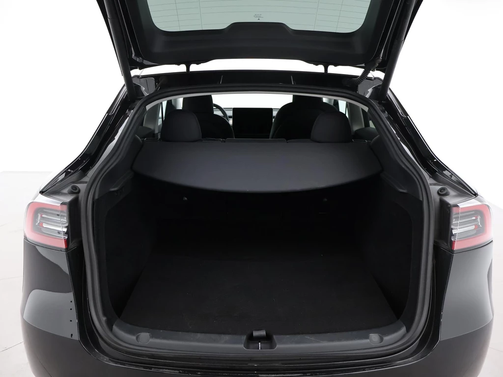 Tesla Model Y – foto 12